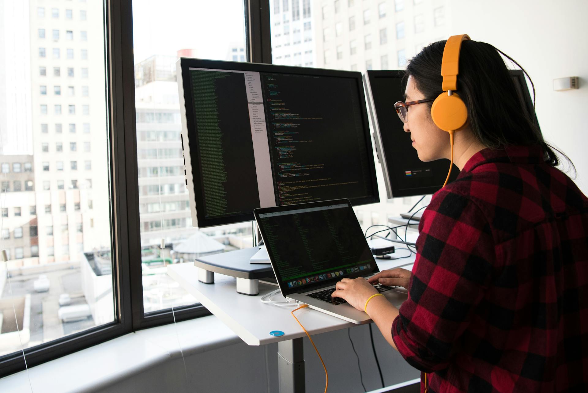 Claude Code et Cursor oublient des modifications dans une large codebase ; CodeGraph fournit un Code Knowledge Graph local pour les chaînes d'appels